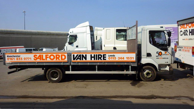 Hire a 7.5T GVW Dropsided Truck