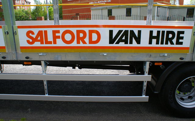 Hire a 7/18T GVW Dropsided Truck with Tail Lift