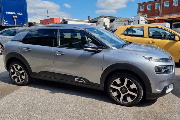 Hire a Astra / Citroen C4